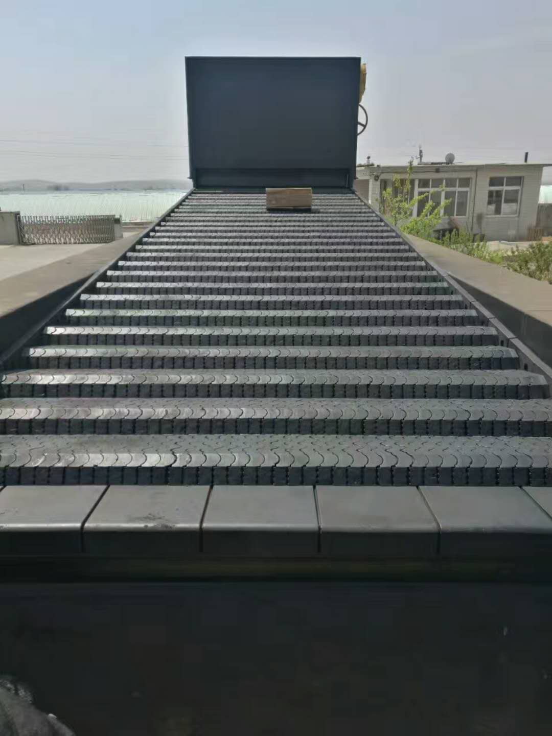 Reciprocating grate 