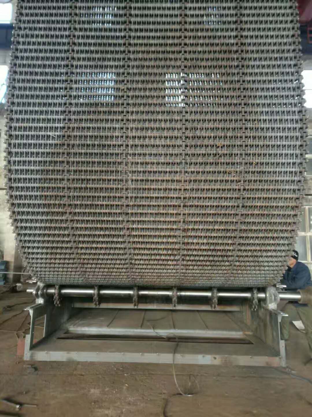 inclined reciprocating grate stoker